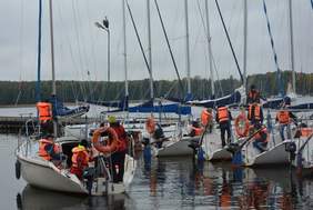 Pokaż zdjęcie: Uczestnicy VII Warsztatów Żeglarskich Osób Niepełnosprawnych 