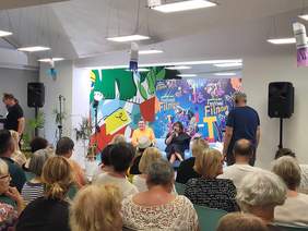 Pokaż zdjęcie: Rozmowa z gośćmi festiwalu i wspólna dyskusja