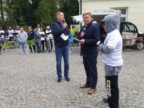 Uczestnicy finału akcji "Nakręceni na pracę-rowerem przez Podkarpacie"