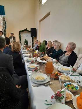 Pokaż zdjęcie: Zaproszeni goście