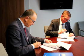 Zawarcie umowy w ramach Programu "Stabilne zatrudnienie" z przedstawicielami Powiatu Mieleckiego