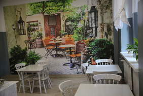 Pokaż zdjęcie: stołówka