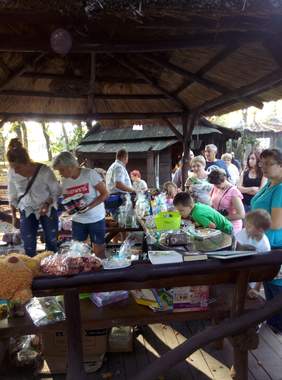 Pokaż zdjęcie: Stoisko z rękodziełem