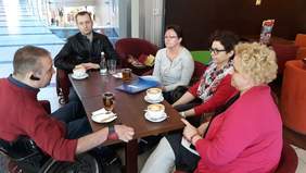 Pokaż zdjęcie: Konsultacje z Oddziałem Wielkopolskim PFRON o projekcie realizowanym przez Fundację Podaj Dalej z Konina