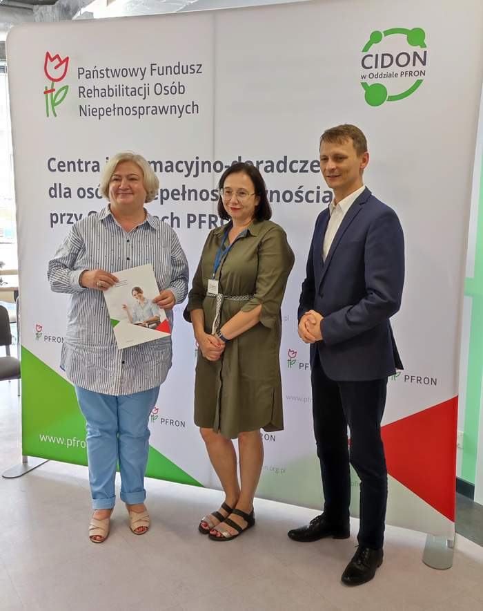 Pokaż zdjęcie: Starosta i Wicestarosta Stargardzki z Zastępcą Dyrektora Oddziału Zachodniopomorskiego PFRON