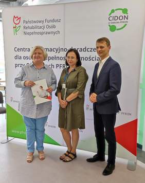 Pokaż zdjęcie: Starosta i Wicestarosta Stargardzki z Zastępcą Dyrektora Oddziału Zachodniopomorskiego PFRON