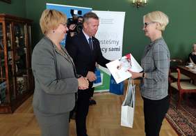 Pokaż zdjęcie: Gratulacje dla Spółdzielni Socjalnej Osób Prawnych EkoAkcja