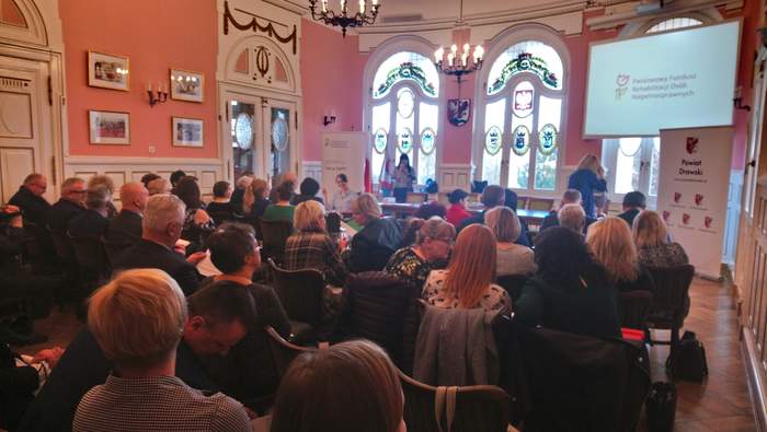 Pokaż zdjęcie: Konferencja w Drawsku
