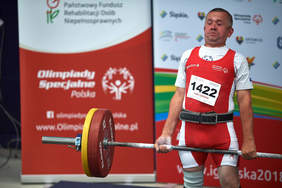 Zawodnik startujący w podnoszeniu ciężarów