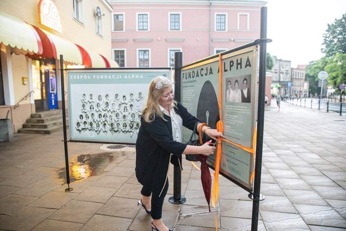 Pokaż zdjęcie: Uroczyste otwarcie wystawy