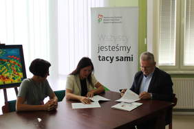 Pokaż zdjęcie: Zawarcie umowy w Oddziale Lubelskim PFRON
