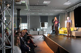 Uroczyste otwarcie wręczania nagród Laureatom XV edycji Konkursu Sztuka Osób Niepełnosprawnych- Wicewojewoda Jan Chrząszcz, Dyrektor Śląskiego Oddziału PFRON Jan Wroński