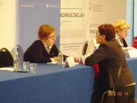 Pokaż zdjęcie: konsultacje