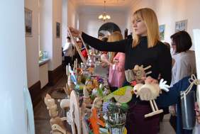 Pokaż zdjęcie: Kiermasz wielkanocny