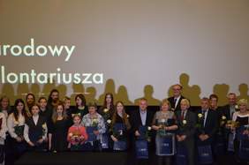 Pokaż zdjęcie: Nagrodzeni wolontariusze