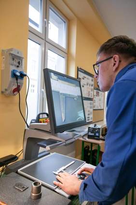 Pokaż zdjęcie: Nowe wyposażenie nowych pracowni