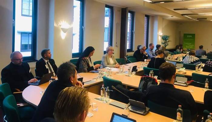 Pokaż zdjęcie: Praca koordynatorów projektów prezentowanych podczas trzydniowego spotkania w Maastricht 