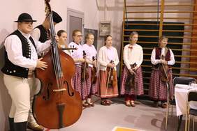 Pokaż zdjęcie: Występ kapeli góralskiej