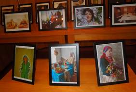 Pokaż zdjęcie: Prace biorące udział w konkursie pn. „Słynne obrazy w interpretacji seniorów”