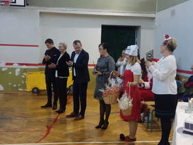 Pokaż zdjęcie: Podziękowania i życzenia uczestników wydarzenia