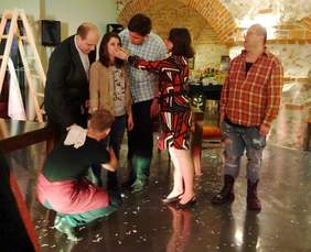 Pokaż zdjęcie: Występ grupy teatralnej WTZ"81"