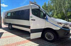 Pokaż zdjęcie: Autobus pomieści 23 osoby  ( fot. Radio Kielce)