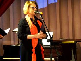 Dyrektor Kujawsko-Pomorskiego Oddziału PFRON - Aleksandra Gierej składa życzenia i gratulacje dla WTZ-ów