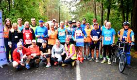 Zdjęcie grupowe uczestników zawodów