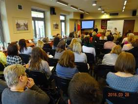 Pokaż zdjęcie: uczestnicy spotkania