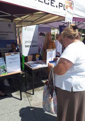Pokaż zdjęcie: Stoisko Oddziału Świętokrzyskiego PFRON