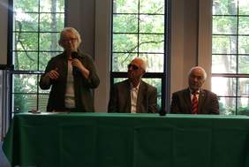 Pokaż zdjęcie: Barbara Dudycz-Hajgiel wita gości 