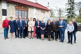 Pokaż zdjęcie: nowy bus dla ŚDS w Zawichoście