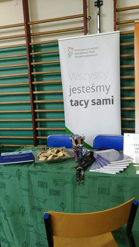 Pokaż zdjęcie: Stoisko PFRON