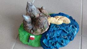 Miejsce 2 w kategorii Rzeźba kameralna i płaskorzeźba - "Pokój-Miłość-Ojczyzna", Kazimierz Stachowski, Anna Sobczak, ŚDS w Bieganowie