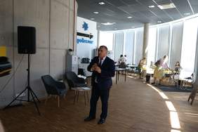 Pokaż zdjęcie: Targi Innowacji Społecznych - podsumowanie projektów prze Dariusza Majorka Dyrektora Oddziału Pomorskiego PFRON