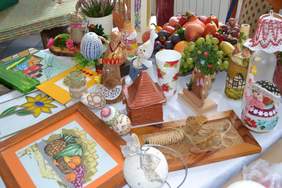 Pokaż zdjęcie: Prezentacja prac rękodzielniczych