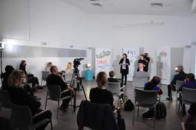 Pokaż zdjęcie: Festiwal Poezji Miganej, Fot. MBP Lublin