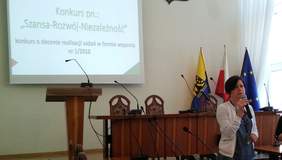 Pokaż zdjęcie: Przywitanie przez Panią Agnieszkę Lis _Pełnomocnik Prezydenta M. Katowice ds. Organizacji Pozarządowych