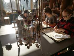 Pokaż zdjęcie: Tworzenie rękodzieła