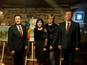 Pokaż zdjęcie: od lewej: Piotr Nowacki – Doradca Prezydenta RP, Urszula Rusecka – Poseł na Sejm, Zastępca Przewodniczącego Komisji Polityki Społecznej i Rodziny, Marta Mordarska - dyrektor Małopolskiego Oddziału PFRON oraz Piotr Ćwik – Wojewoda Małopolski