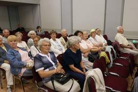 Pokaż zdjęcie: Zaproszeni na konferencję goście