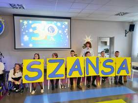 Pokaż zdjęcie: 30-lecie działalności Centrum Edukacyjno-Rehabilitacyjnego SZANSA