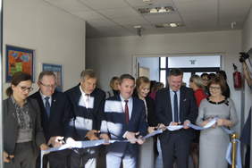 Pokaż zdjęcie: Przecięcie wstęgi