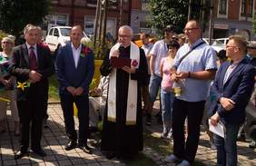 Pokaż zdjęcie: Uroczyste poświęcenie samochodów