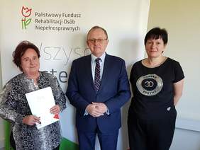 Pokaż zdjęcie: od lewej B. Jakubowska,A.Michalski,J.Głowacz.jpg