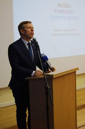 Pokaż zdjęcie: Piotr Ćwik - Wojewoda Małopolski