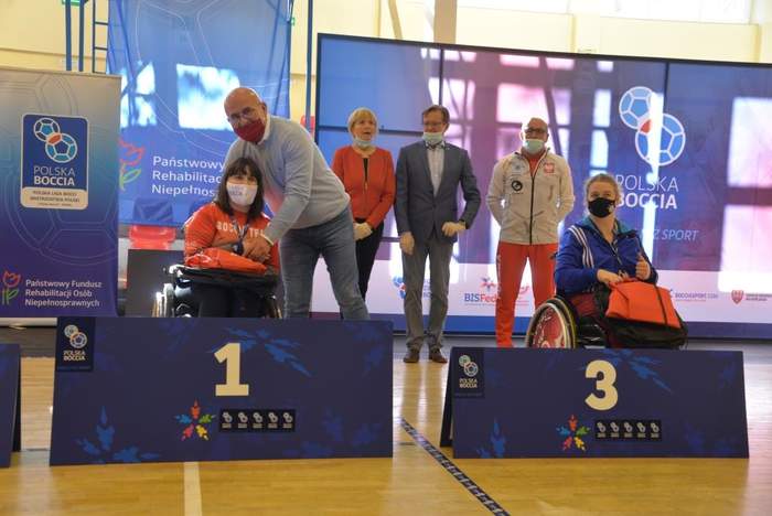 Pokaż zdjęcie: Ceremonia medalowa Mistrzostw Polskiej Ligi Bocci w Wągrowcu