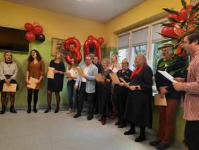 Pokaż zdjęcie: Występ pracowników placówki 