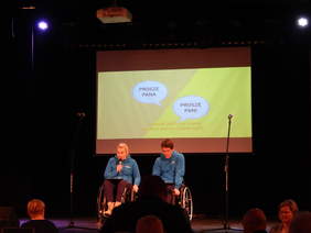 Pokaż zdjęcie: Prowadzący wydarzenie