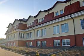 Pokaż zdjęcie: Budynek Lokalnego Centrum Wspierająco-Aktywizującego,fot.PSONI Tomaszów Lub.